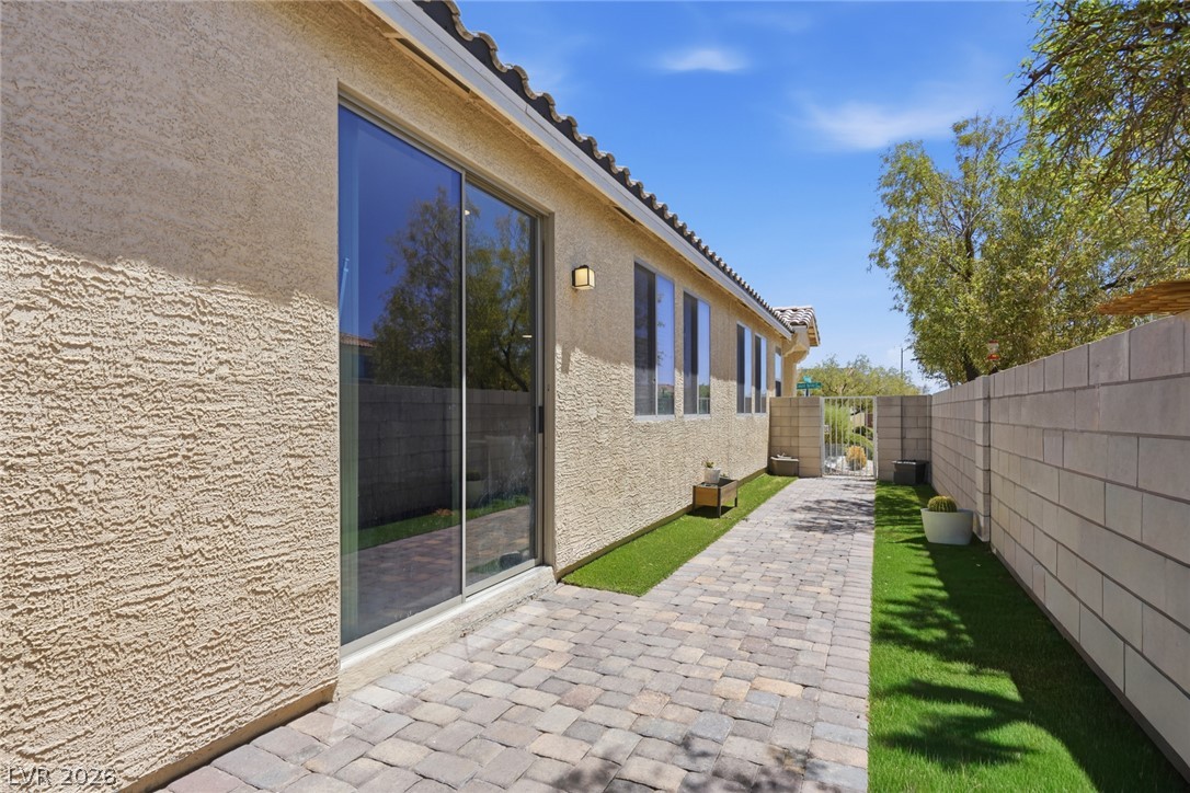 5575 Cresent Valley Street Las Vegas NV 89148