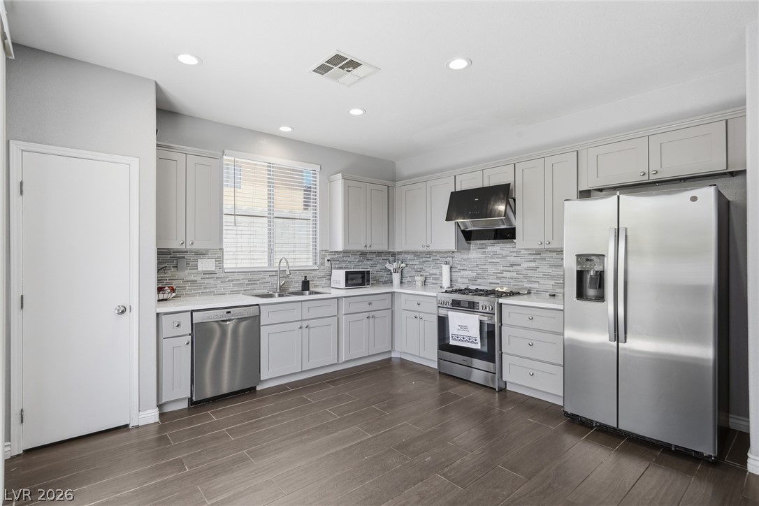 5575 Cresent Valley Street Las Vegas NV 89148