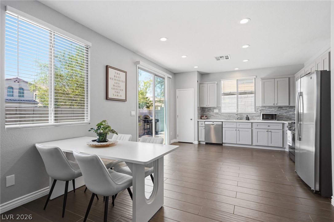 5575 Cresent Valley Street Las Vegas NV 89148