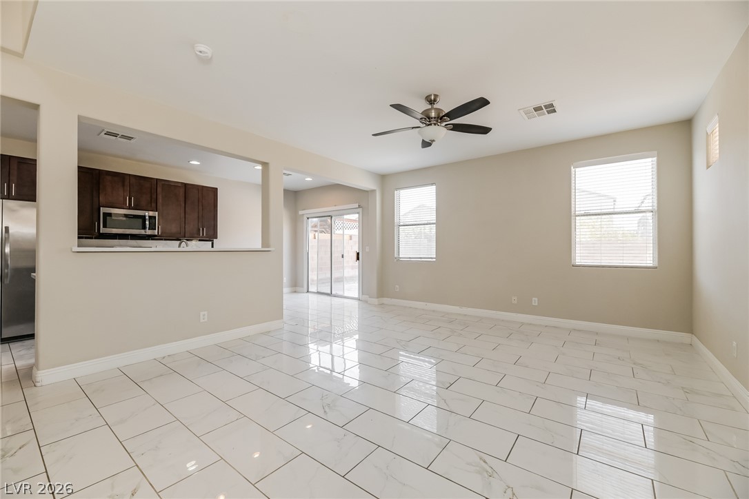 6354 Foxlyn Avenue Las Vegas NV 89122
