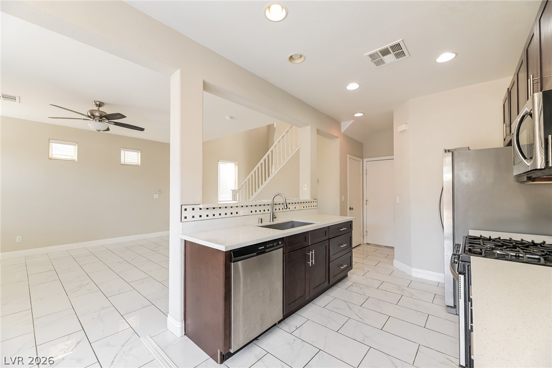 6354 Foxlyn Avenue Las Vegas NV 89122