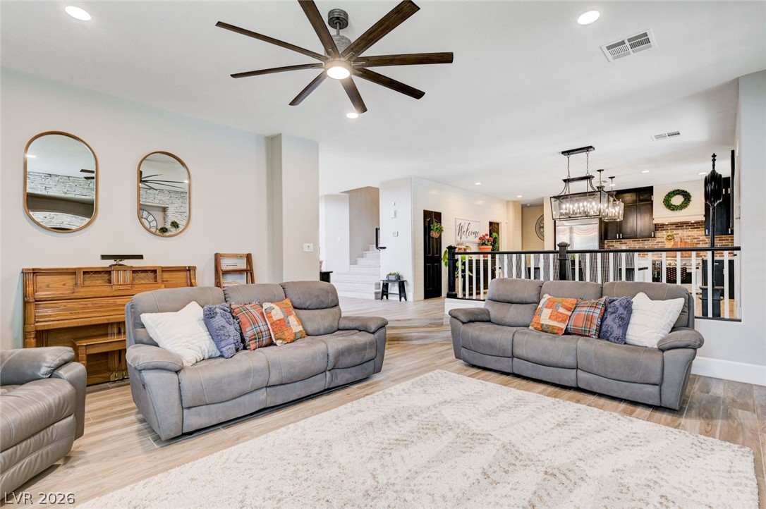 1513 Waterford Falls Avenue Las Vegas NV 89123