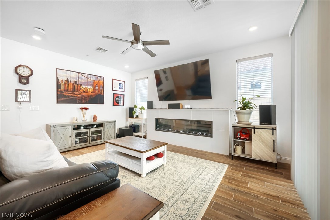 6467 Tavolara Street Las Vegas NV 89166
