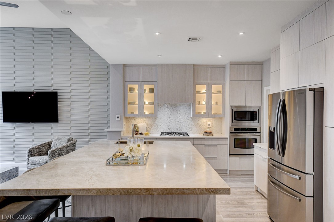 1913 Summer Pine Court 102 Las Vegas NV 89134