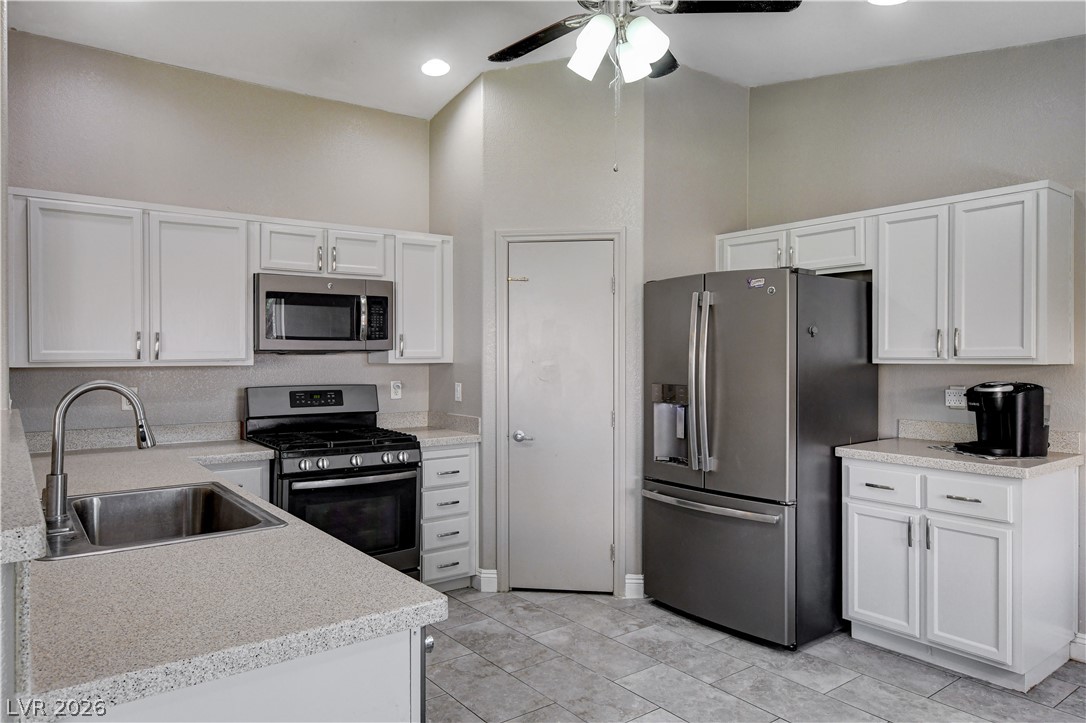 910 Cobblestone Cove Road North Las Vegas NV 89081