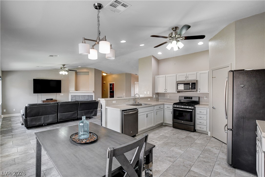 910 Cobblestone Cove Road North Las Vegas NV 89081