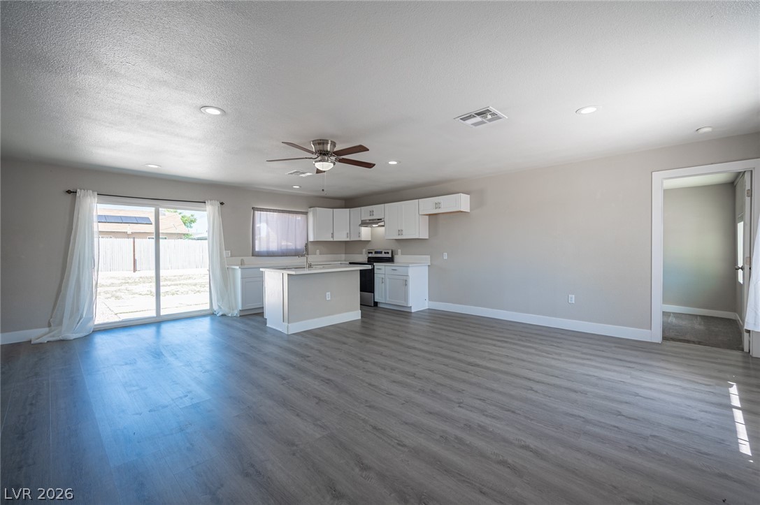 2925 Demetrius Avenue Las Vegas NV 89101