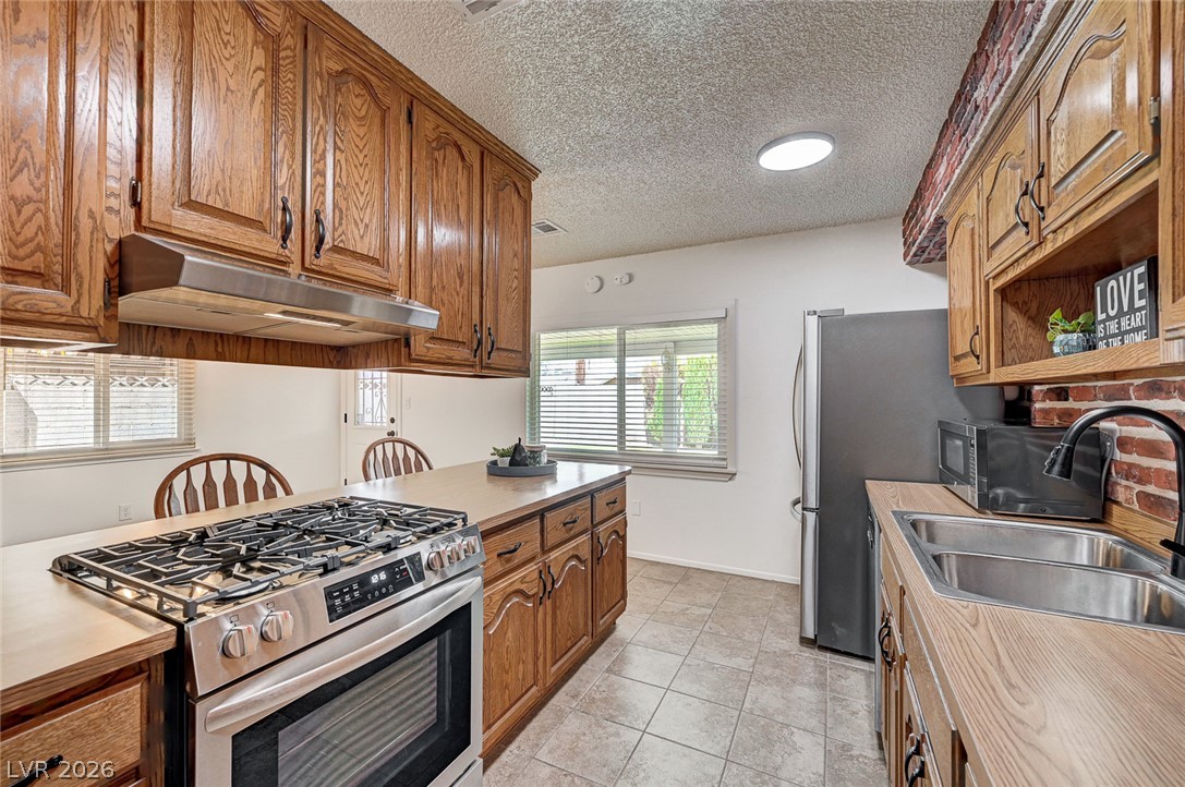 4670 Marnell Drive Las Vegas NV 89121