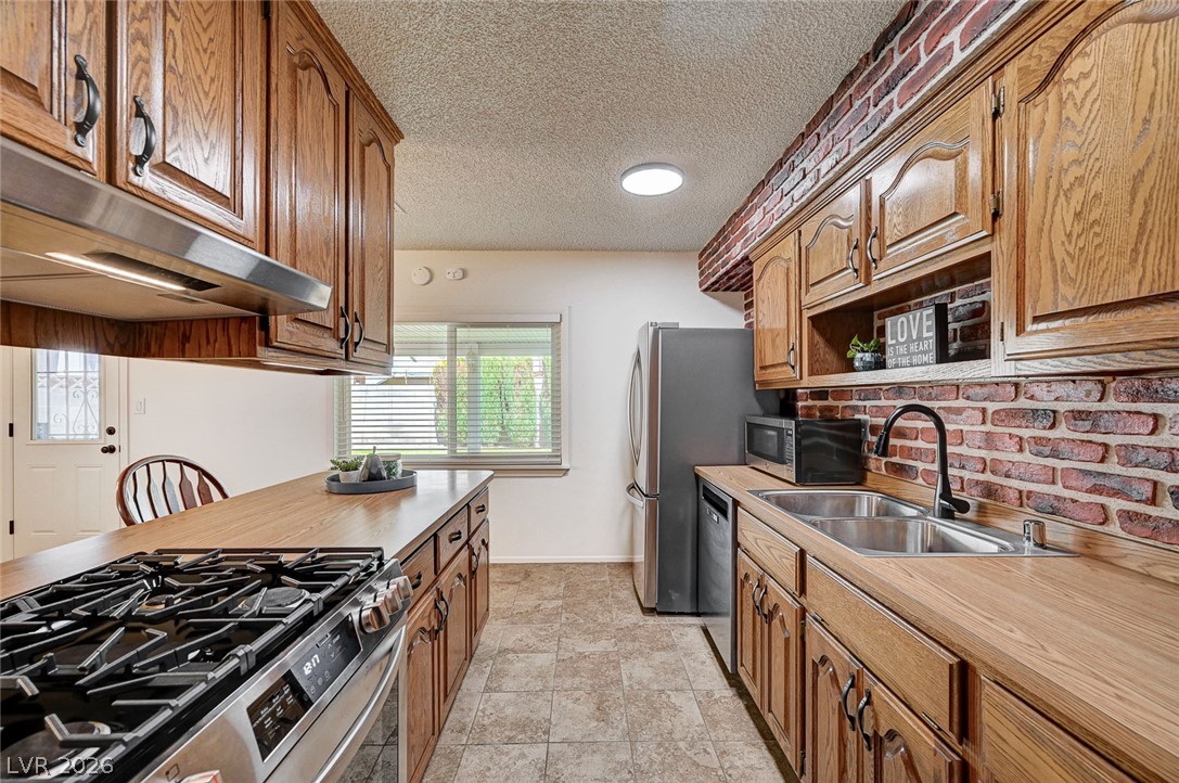 4670 Marnell Drive Las Vegas NV 89121