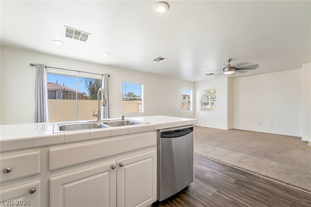 760 Sunrise Crossing Street Henderson NV 89014