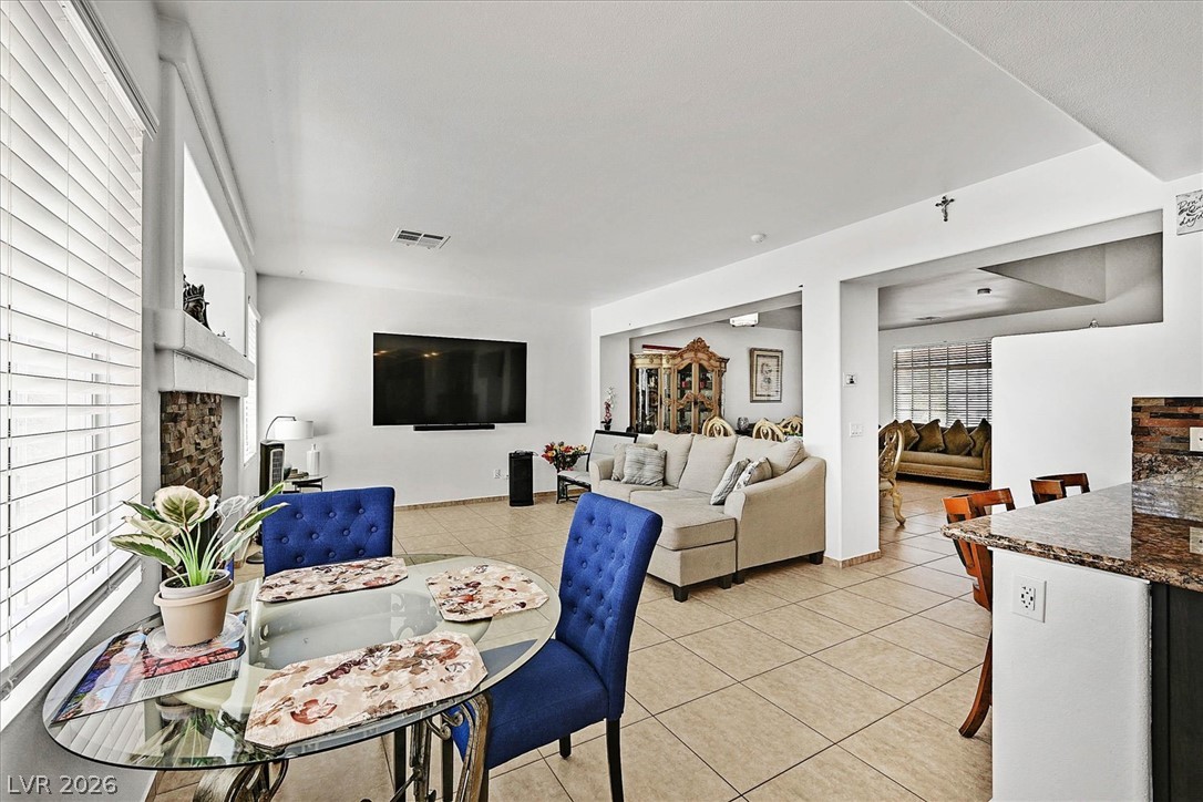 1416 Phyllis Las Vegas NV 89142