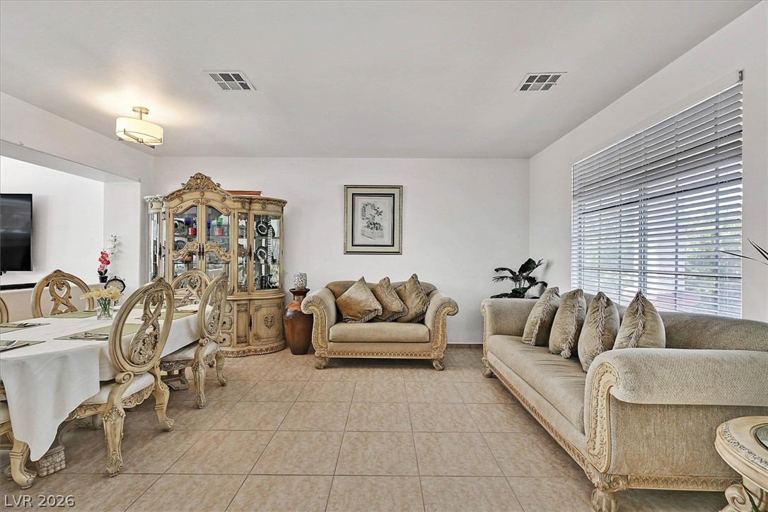 1416 Phyllis Las Vegas NV 89142