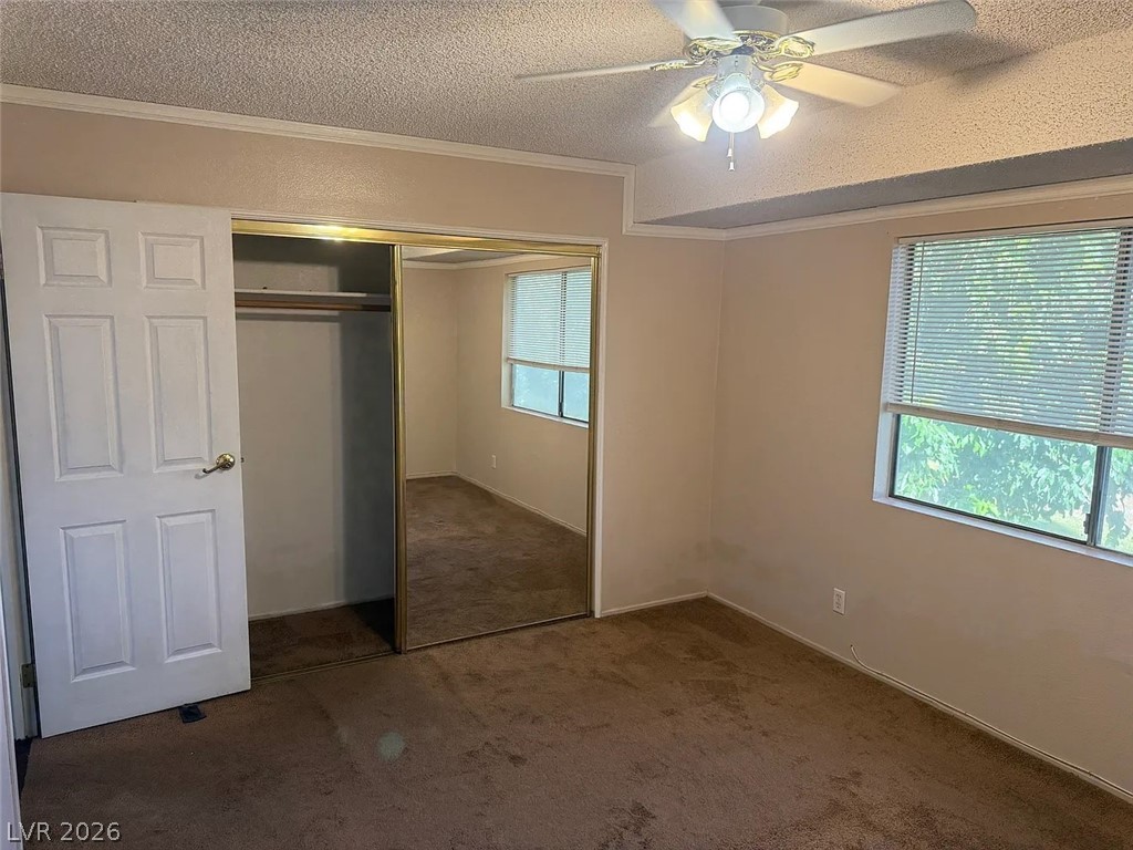 4914 Larkspur Street Las Vegas NV 89120
