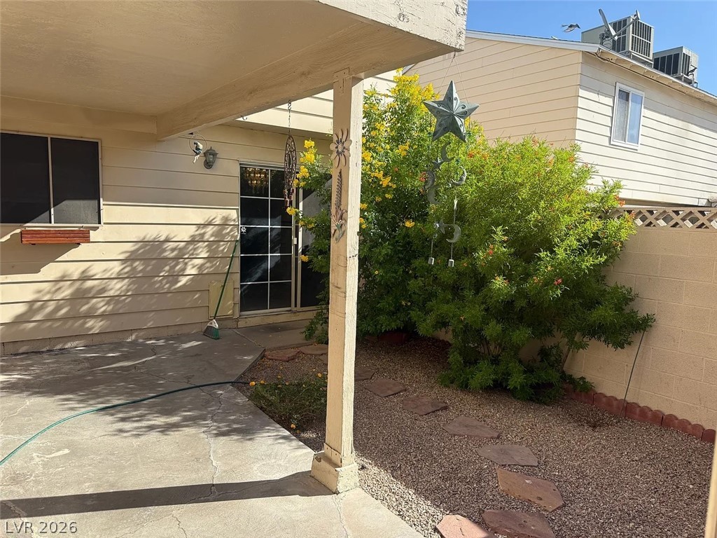 4914 Larkspur Street Las Vegas NV 89120