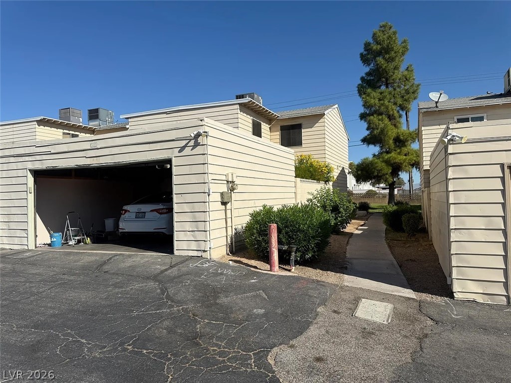 4914 Larkspur Street Las Vegas NV 89120