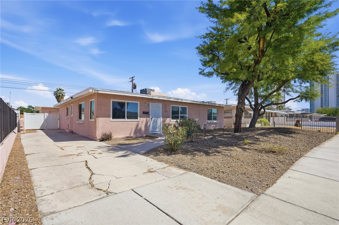 2105 Santa Paula Drive Las Vegas NV 89104