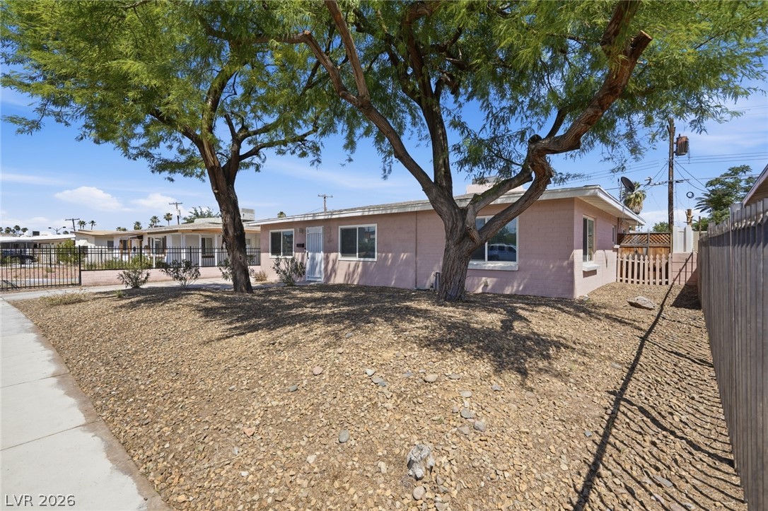 2105 Santa Paula Drive Las Vegas NV 89104