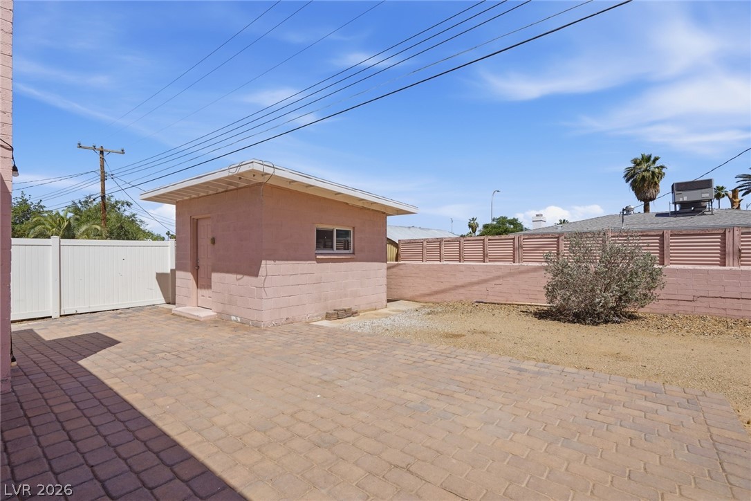 2105 Santa Paula Drive Las Vegas NV 89104
