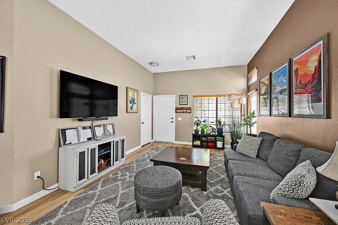 7021 Feather Pine Street Las Vegas NV 89131