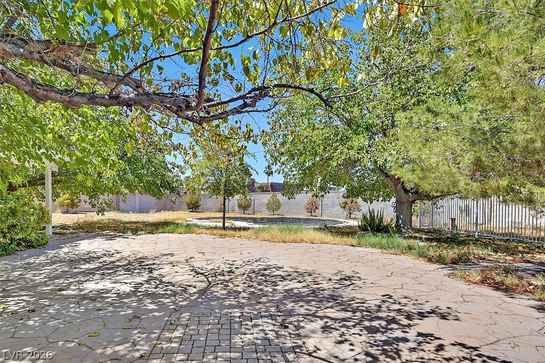 3618 Fieldcrest Road Las Vegas NV 89121