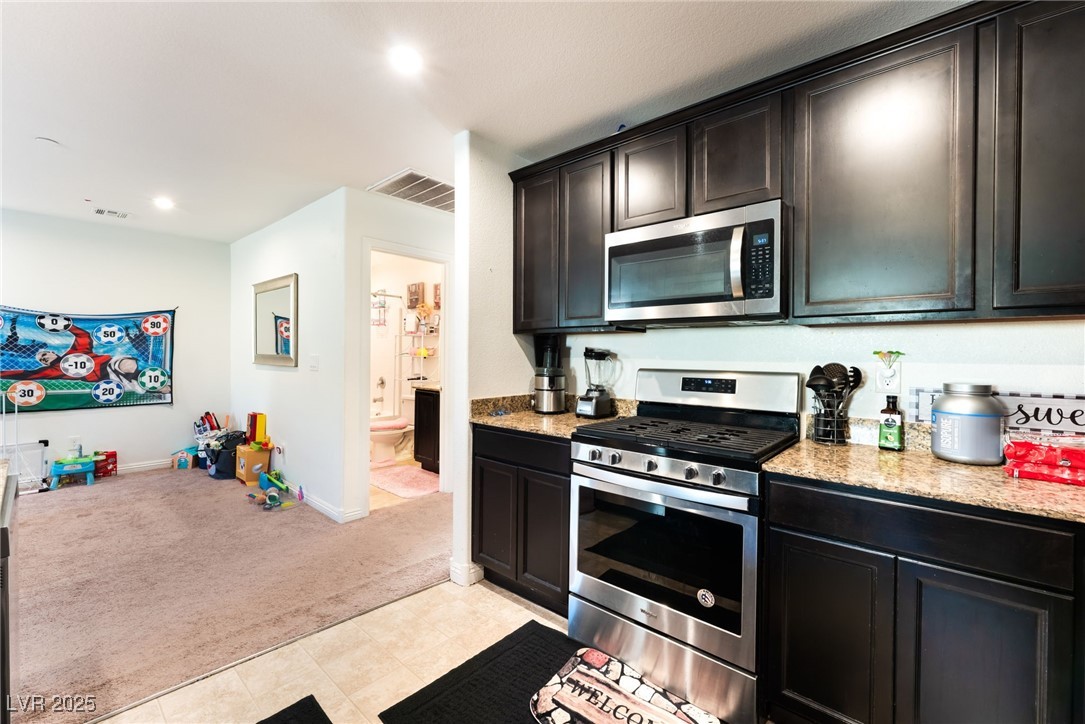 4636 Dover Straight Street Las Vegas NV 89115