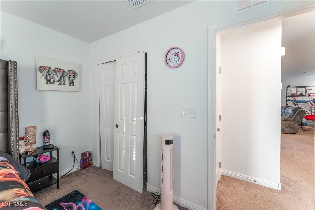 4636 Dover Straight Street Las Vegas NV 89115
