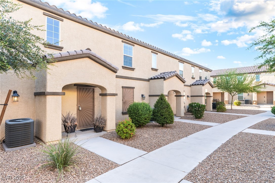 4636 Dover Straight Street Las Vegas NV 89115