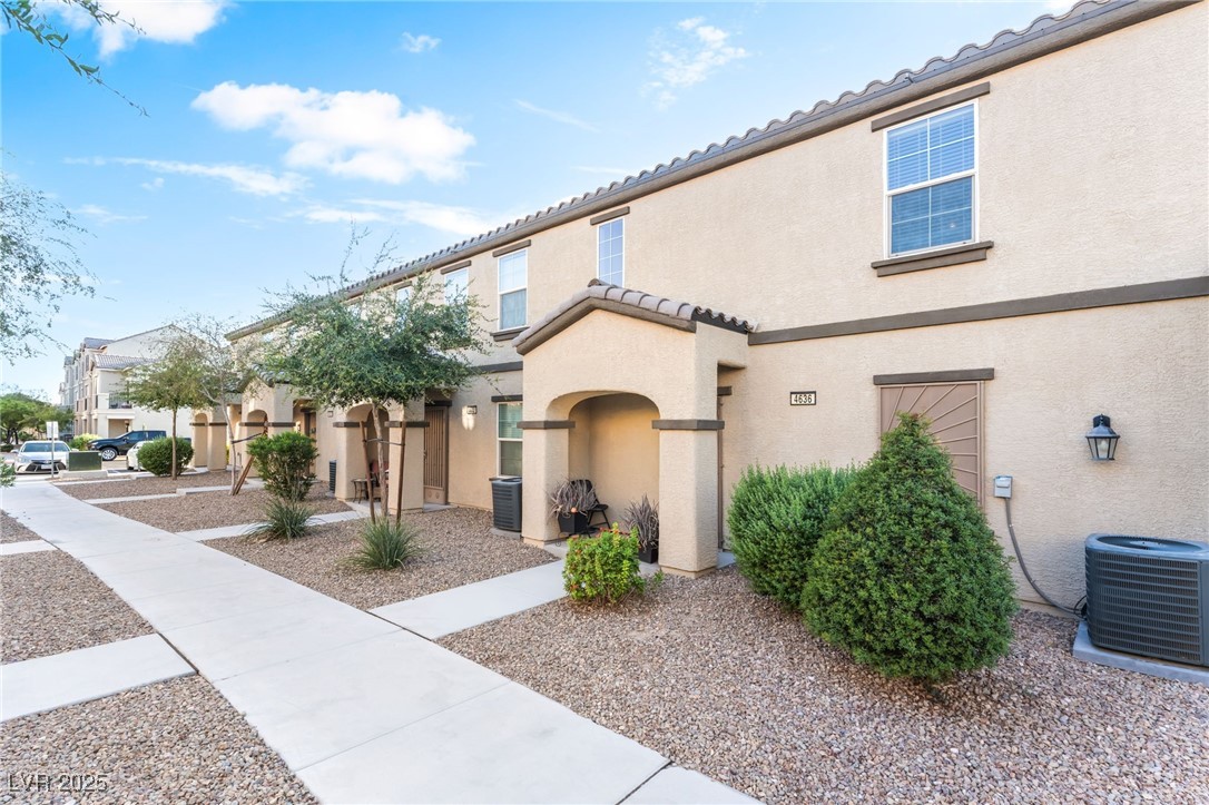 4636 Dover Straight Street Las Vegas NV 89115