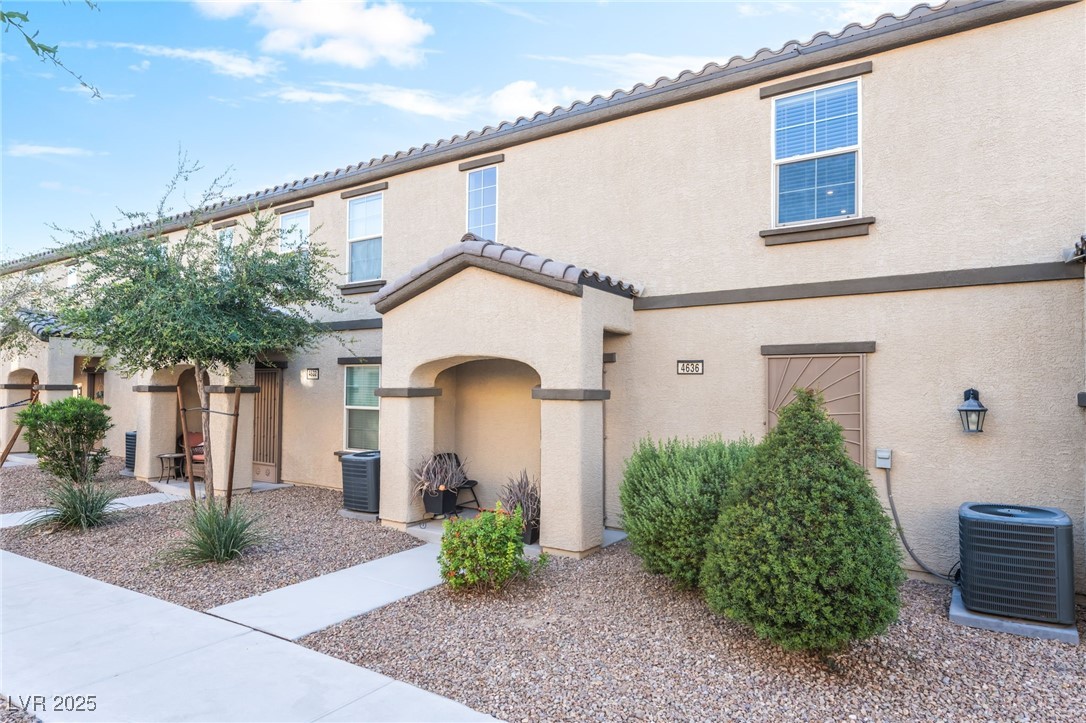 4636 Dover Straight Street Las Vegas NV 89115