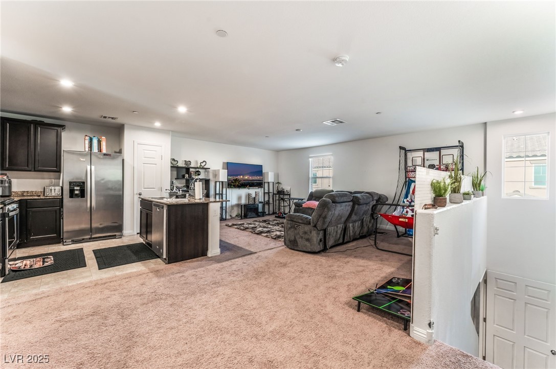 4636 Dover Straight Street Las Vegas NV 89115