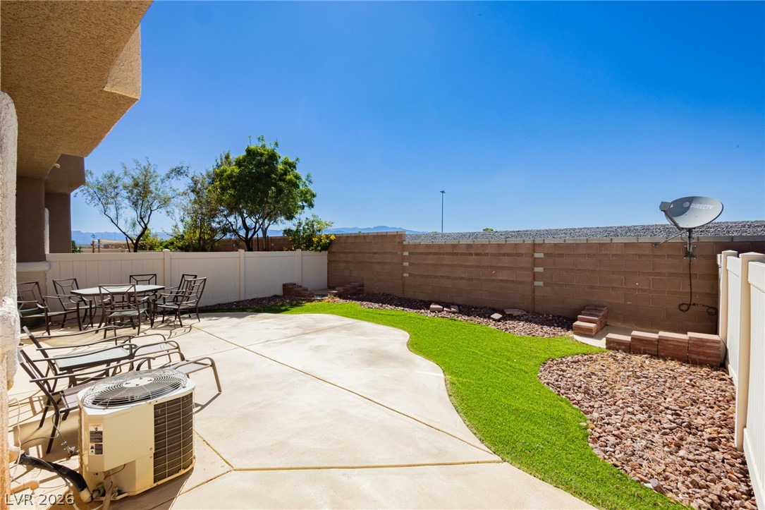6752 Lookout Lodge Lane 2 North Las Vegas NV 89084