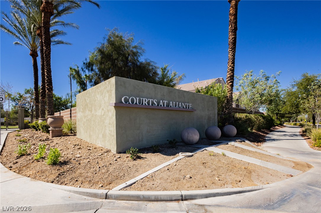 6752 Lookout Lodge Lane 2 North Las Vegas NV 89084