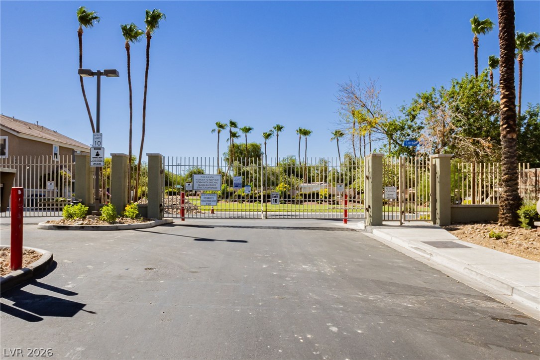 6752 Lookout Lodge Lane 2 North Las Vegas NV 89084