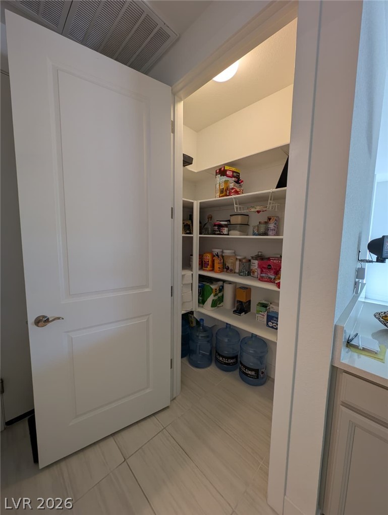 6611 Summershade Street North Las Vegas NV 89086