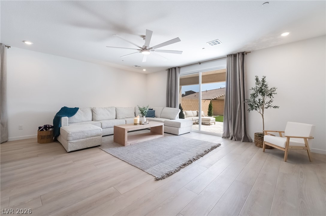 2280 Lazlo Point Street Henderson NV 89044