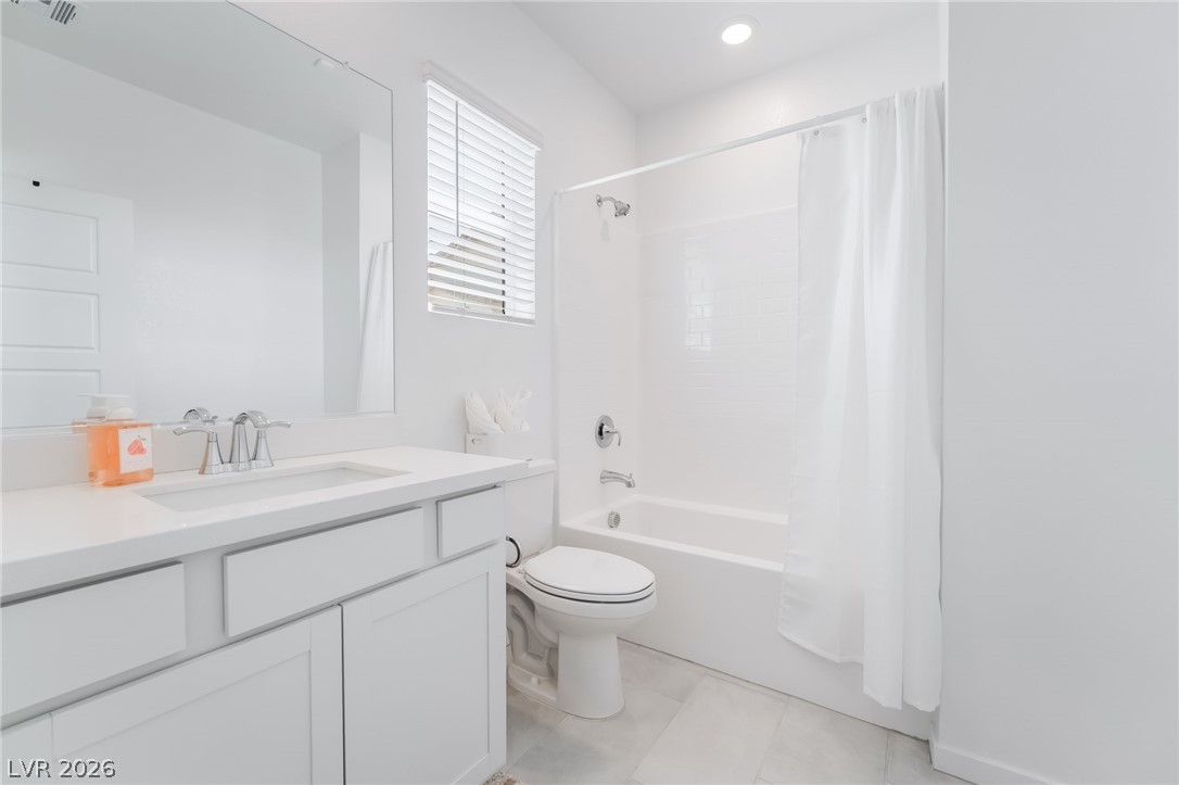 2280 Lazlo Point Street Henderson NV 89044