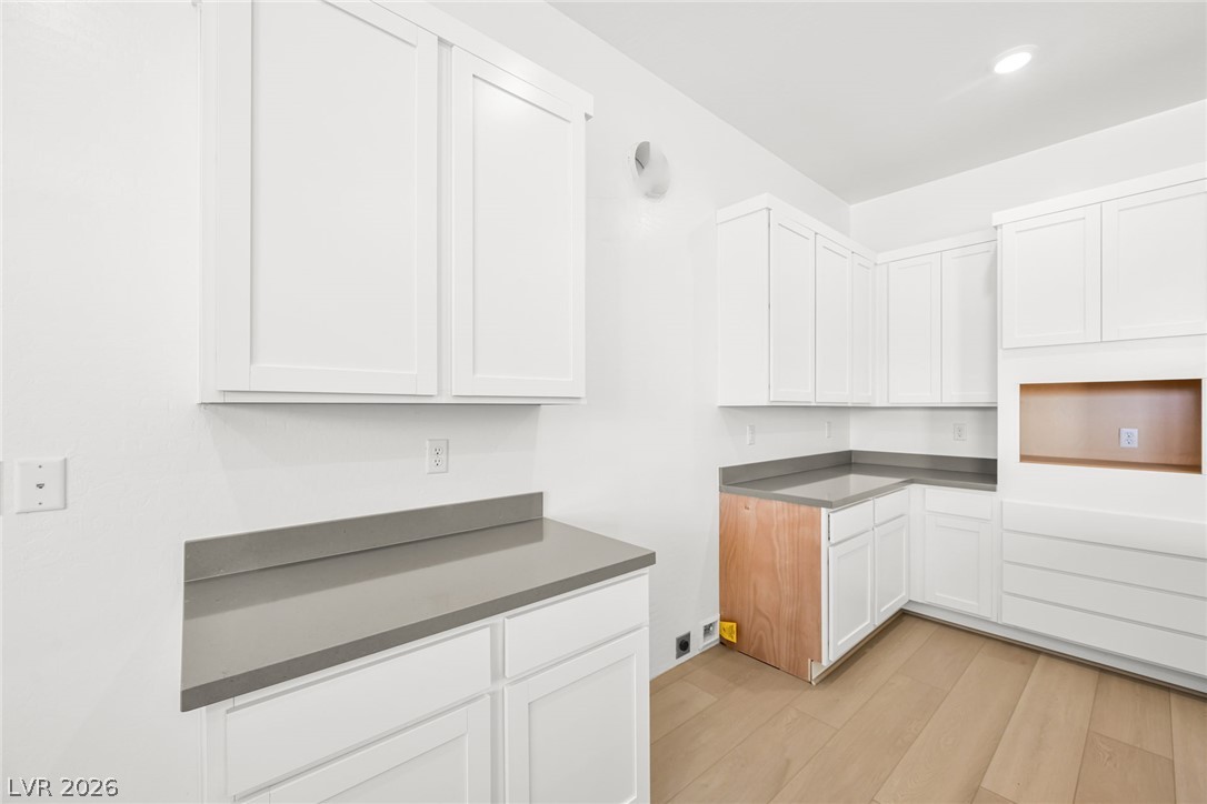 10002 Decano Ridge Street Las Vegas NV 89141