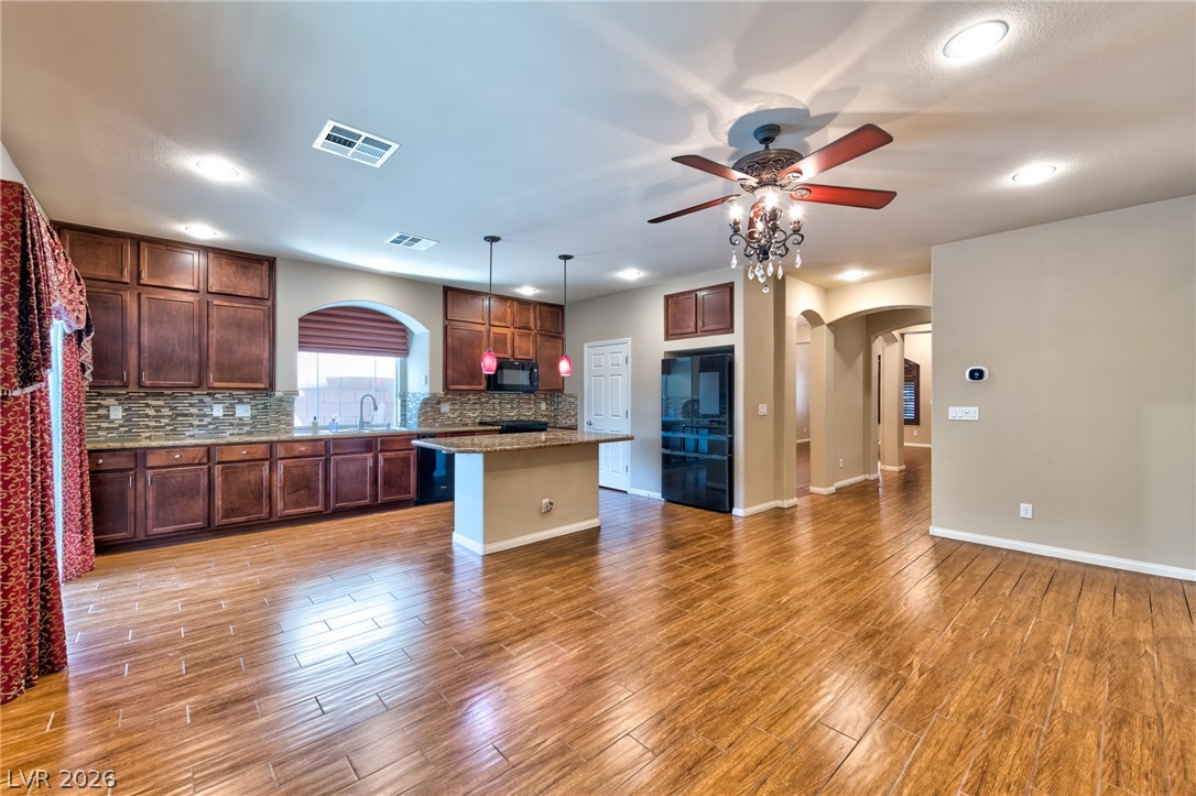 9771 Panther Hollow Street Las Vegas NV 89141