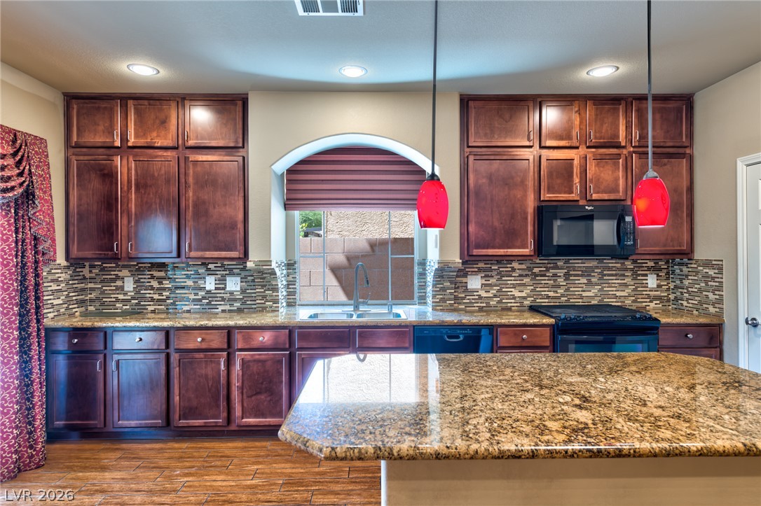 9771 Panther Hollow Street Las Vegas NV 89141