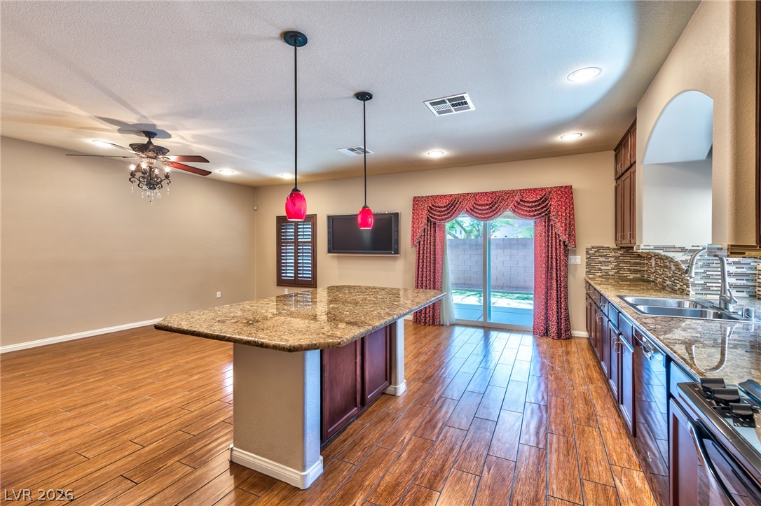 9771 Panther Hollow Street Las Vegas NV 89141