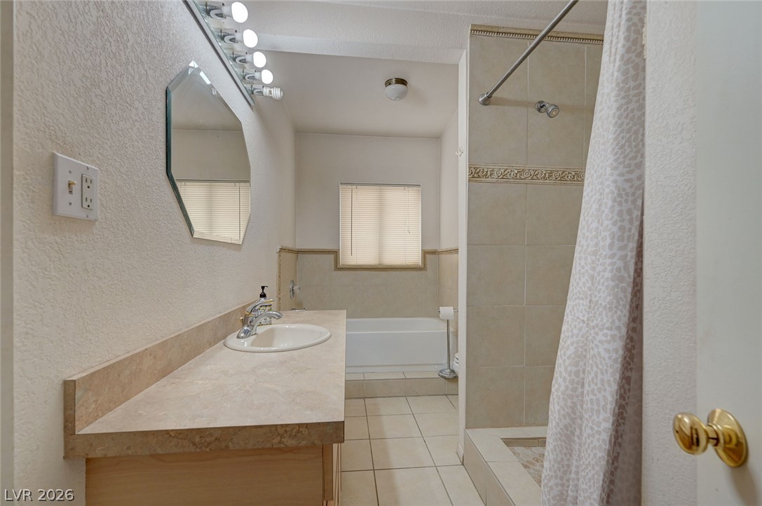 1906 Jasmine Circle Las Vegas NV 89123