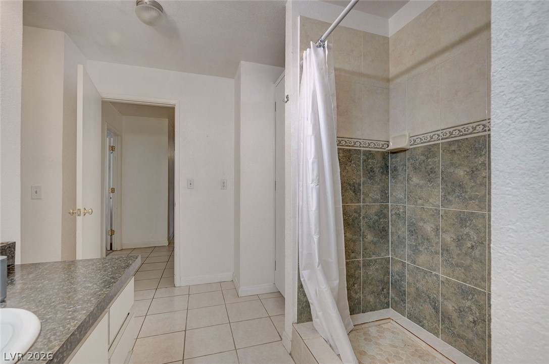 1906 Jasmine Circle Las Vegas NV 89123