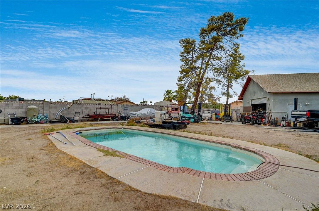 1906 Jasmine Circle Las Vegas NV 89123