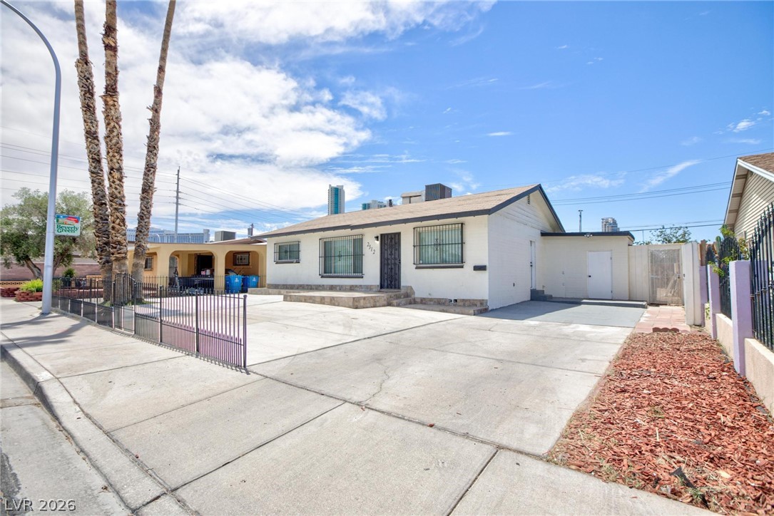 2312 Beverly Way Las Vegas NV 89104