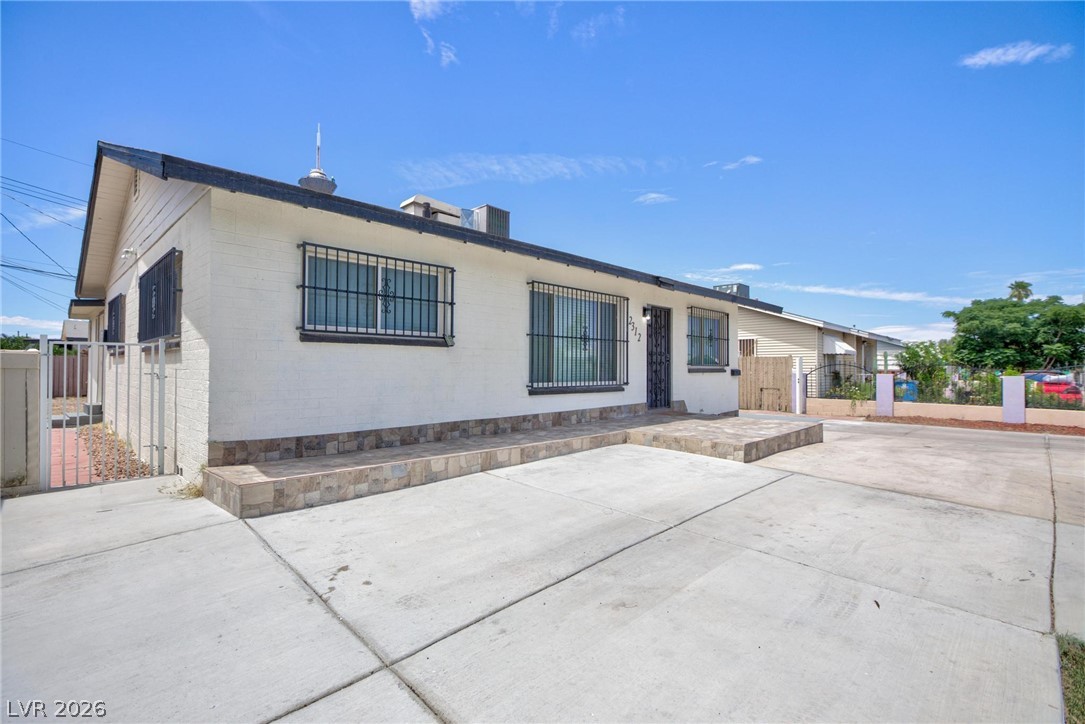 2312 Beverly Way Las Vegas NV 89104