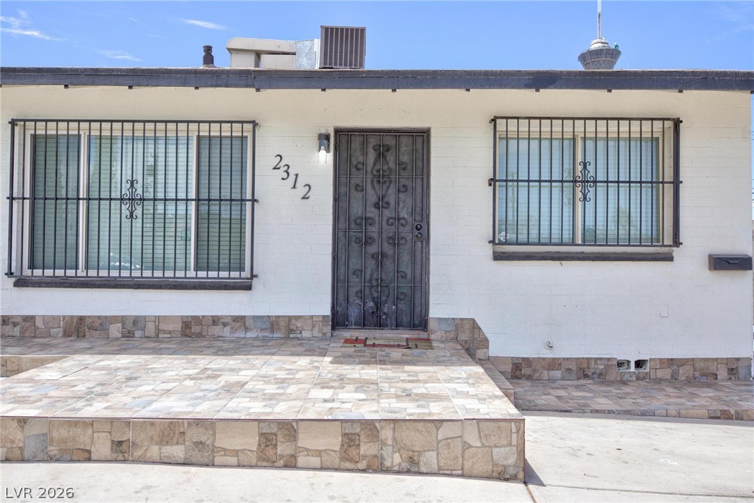 2312 Beverly Way Las Vegas NV 89104