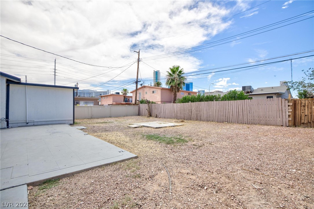 2312 Beverly Way Las Vegas NV 89104