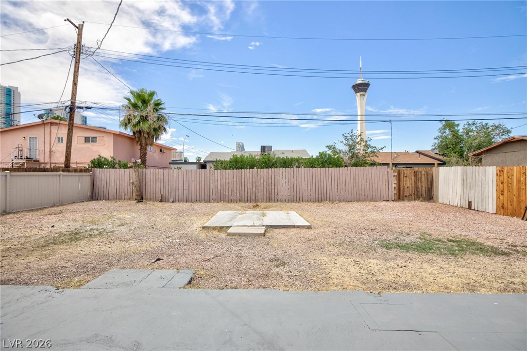 2312 Beverly Way Las Vegas NV 89104