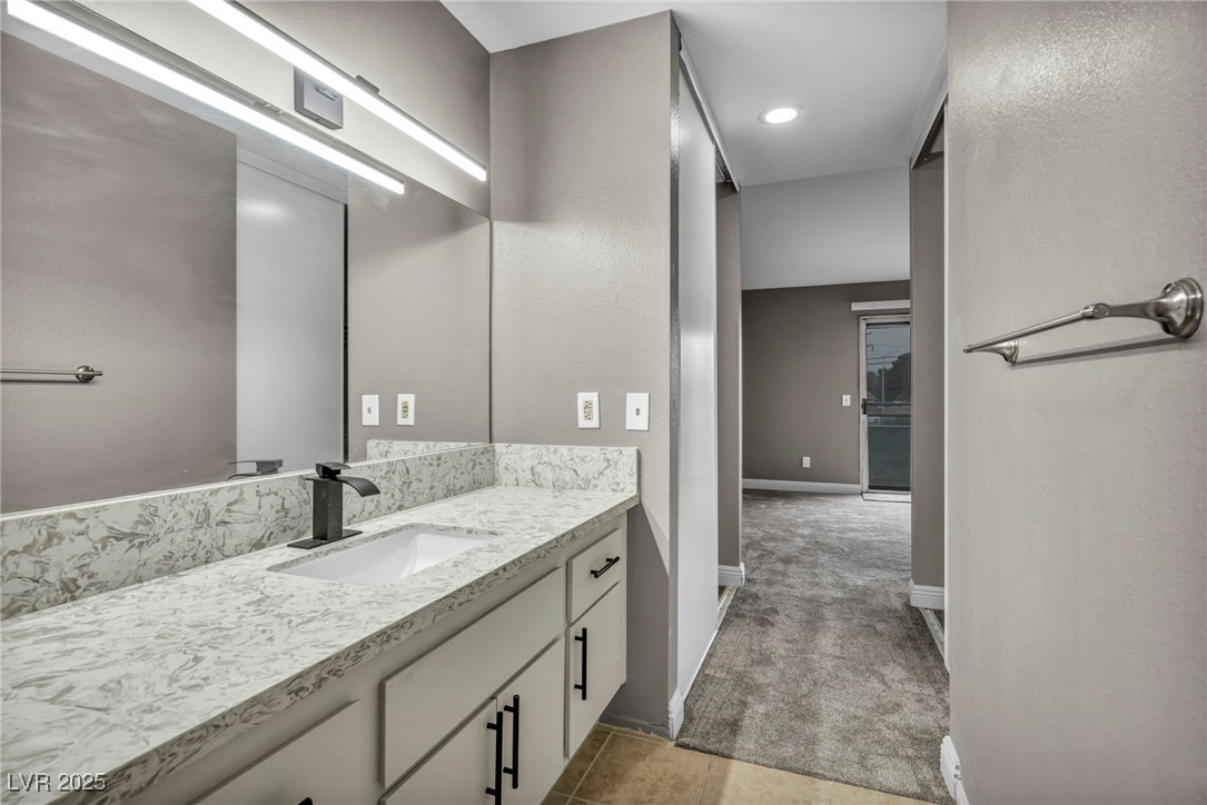 5670 Vineyard Lane Las Vegas NV 89110