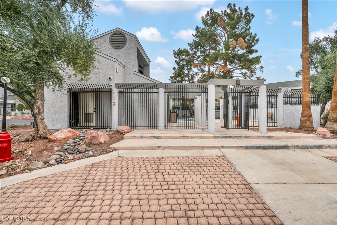 5670 Vineyard Lane Las Vegas NV 89110